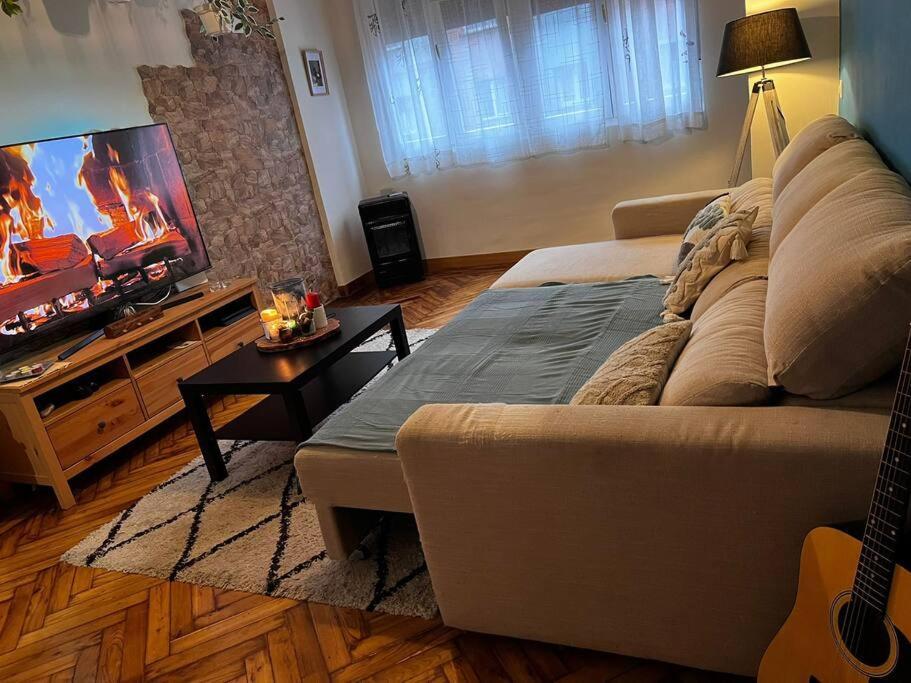 Amplio Piso A 400M De La Playa Apartment Gijon Luaran gambar